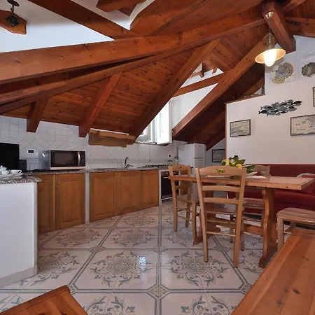 Luna Rossa Tatil Evi