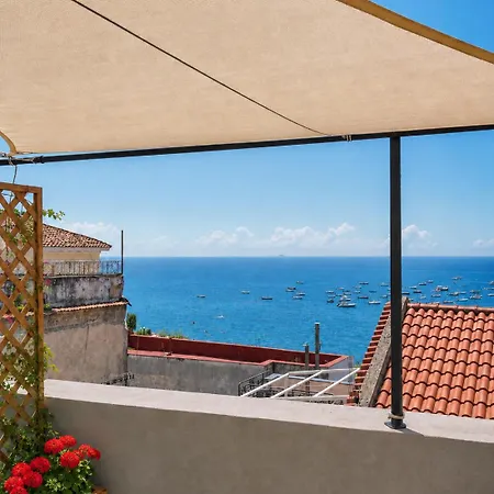 Luna Rossa Tatil Evi Minori